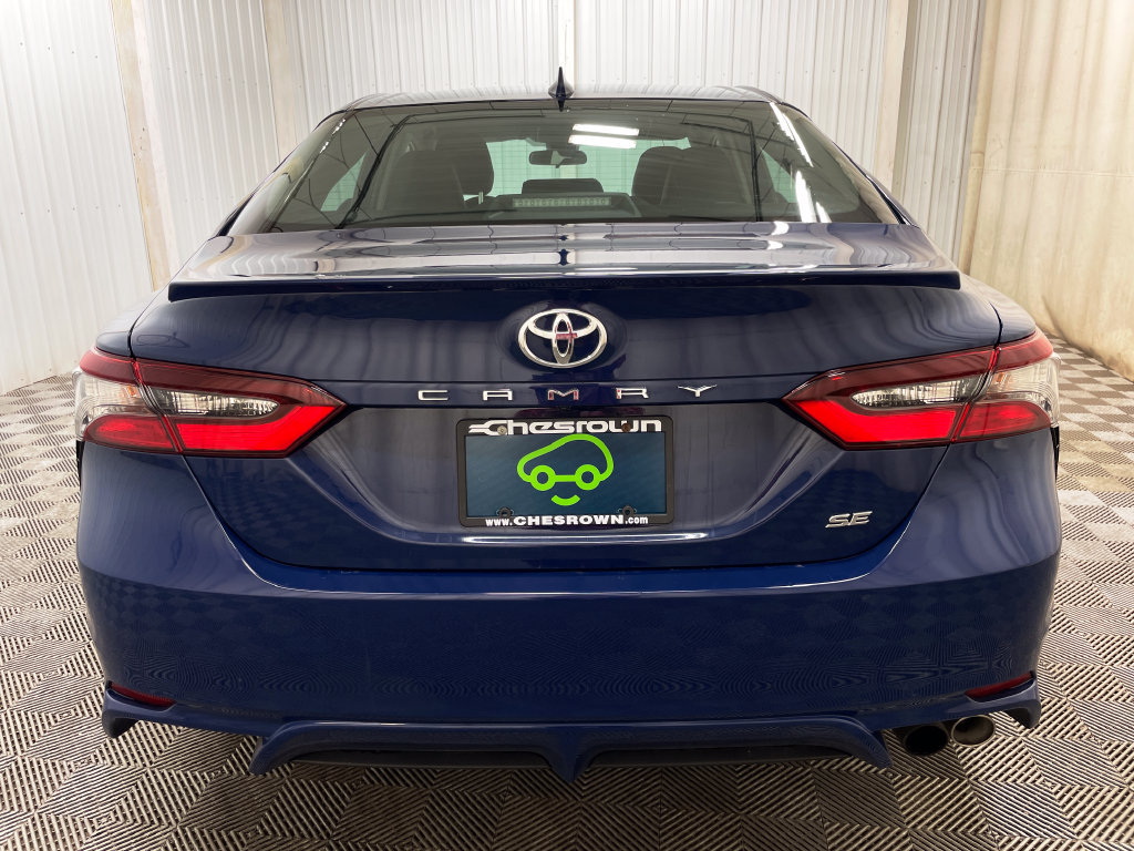 Used 2024 Toyota Camry SE FWD image 12