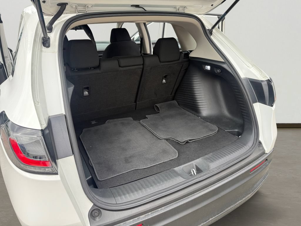 Certified 2024 Honda HR-V LX image 29