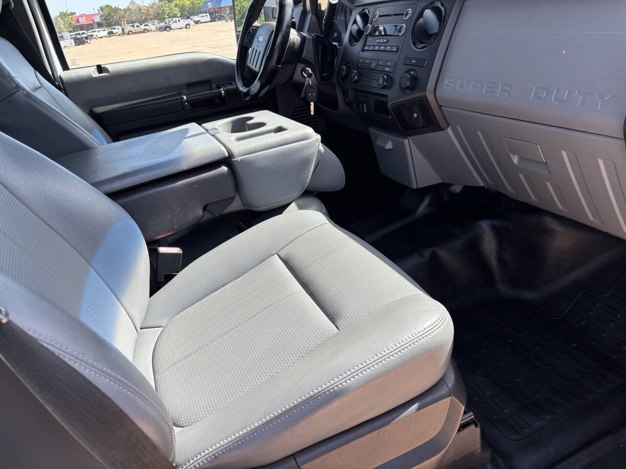 Used 2014 Ford F250 XL w/ Power Equipment Group AWD/4WD image 13