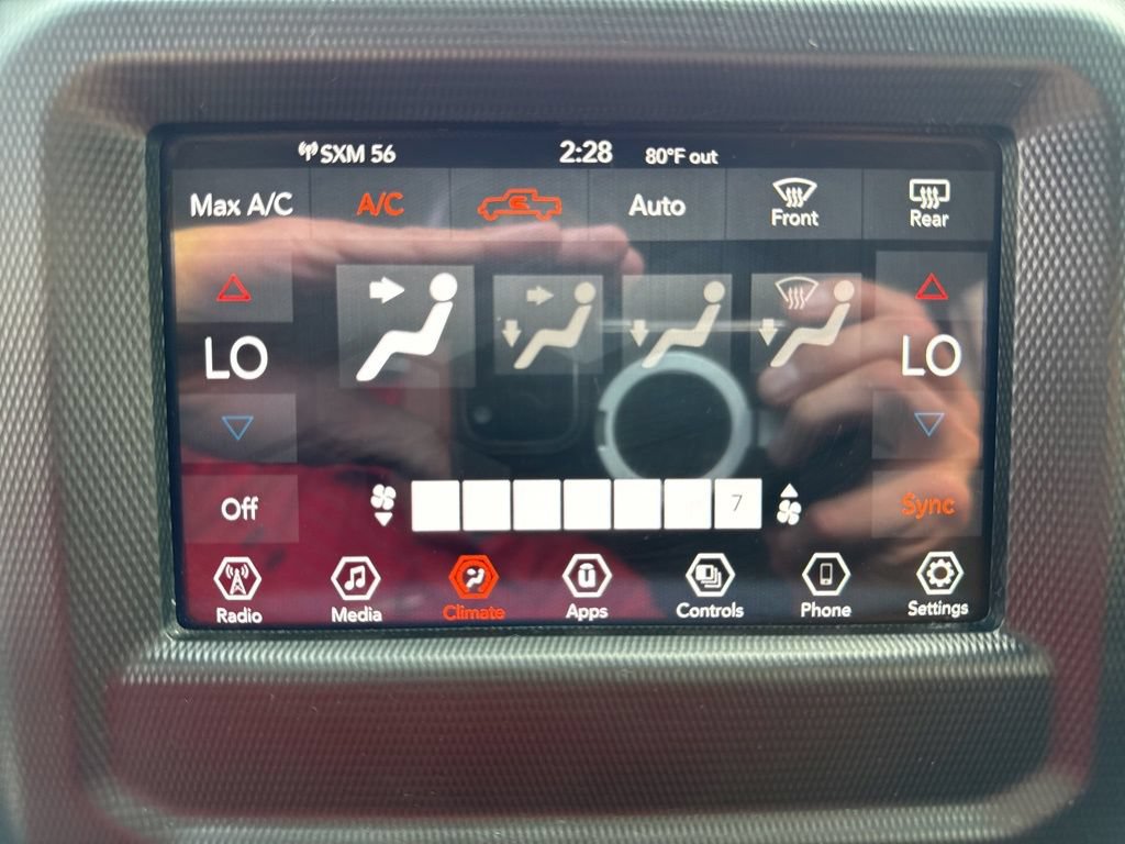 Used 2023 Jeep Gladiator Overland AWD/4WD image 34
