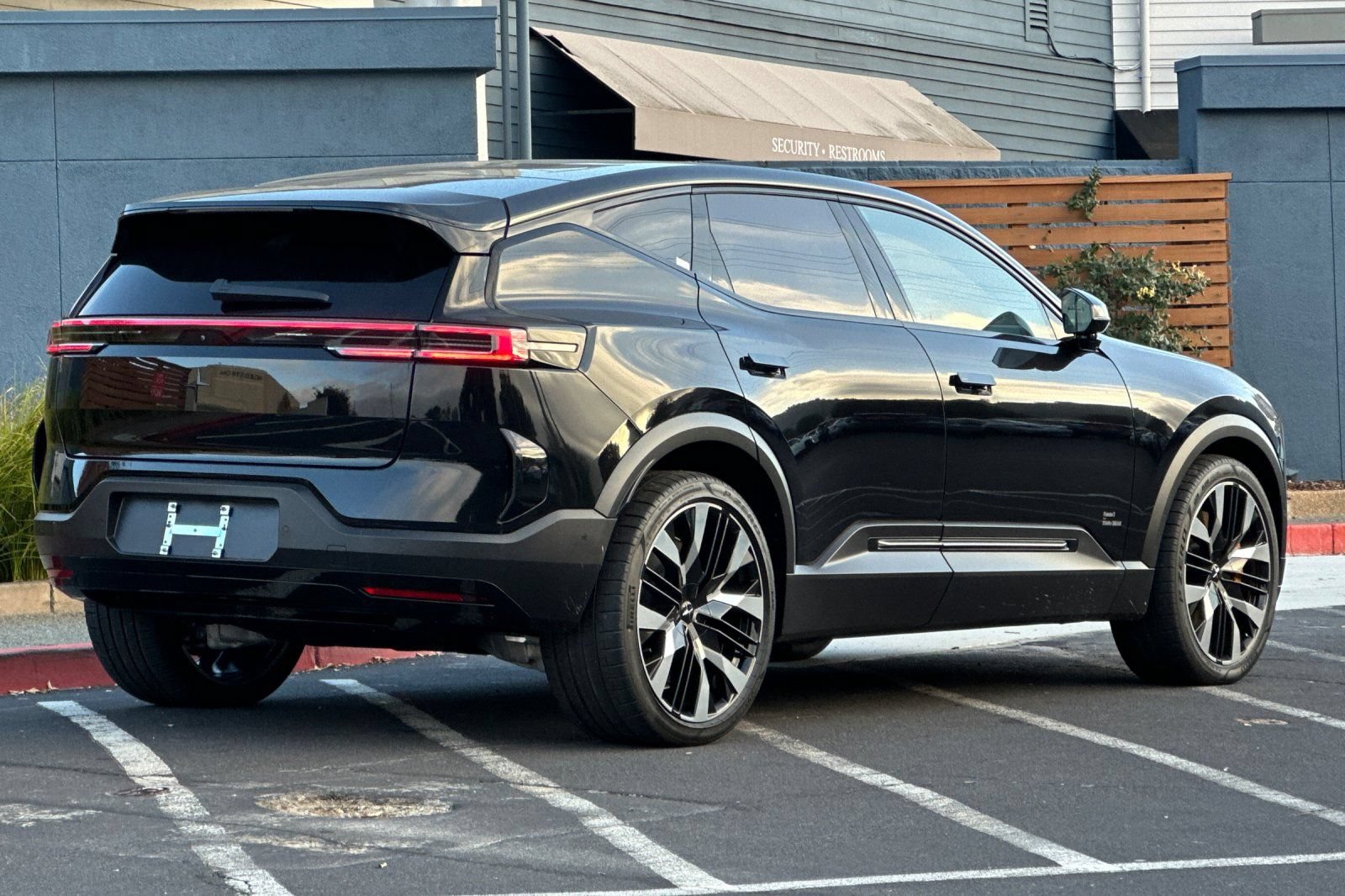 Used 2025 Polestar Polestar 3 AWD/4WD image 2