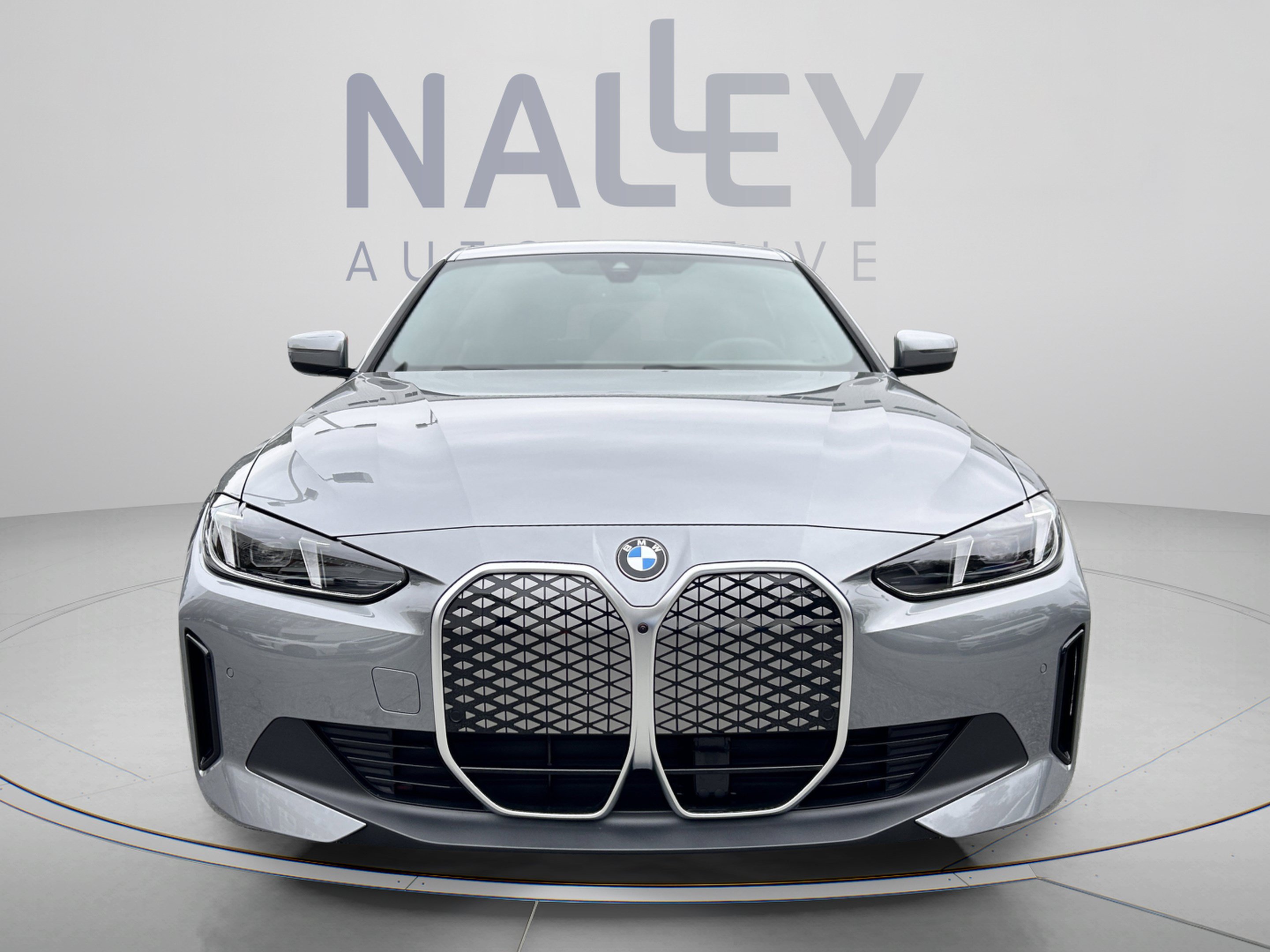 Used 2026 BMW i4 eDrive40 w/ Parking Assistance Package RWD image 7