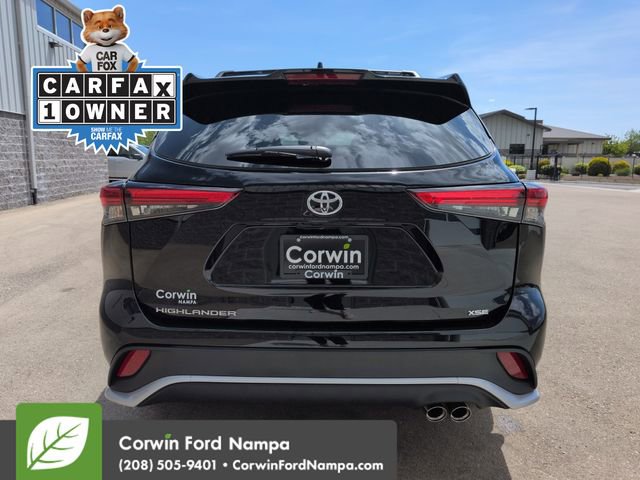 Used 2023 Toyota Highlander XSE FWD image 4