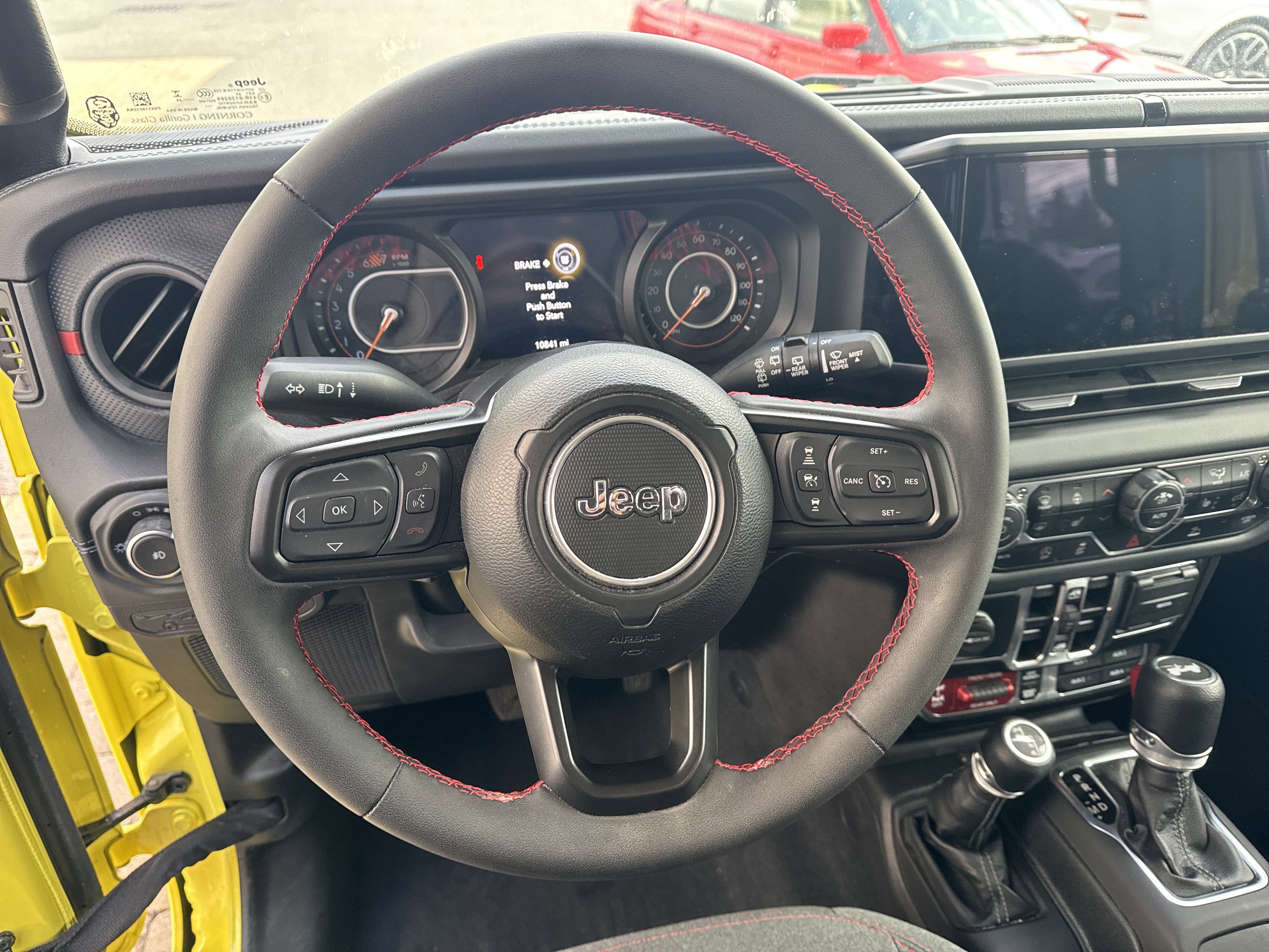 Used 2024 Jeep Wrangler Unlimited Rubicon w/ Technology Group image 19