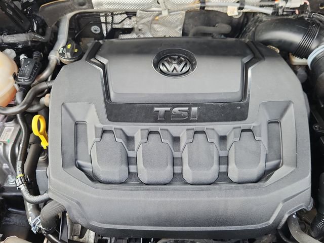 Used 2020 Volkswagen Tiguan SE w/ 3rd Row Seat Package image 16