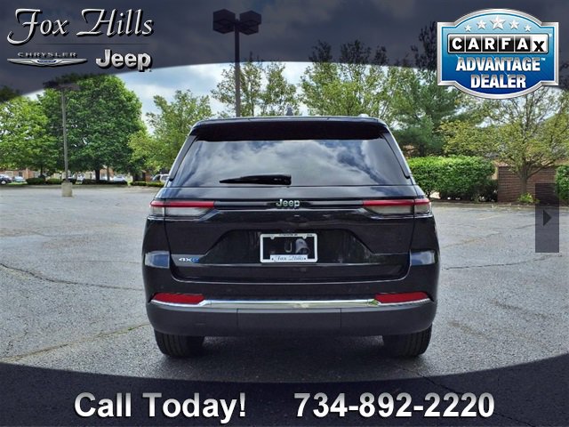 Used 2022 Jeep Grand Cherokee Limited 4xe image 7