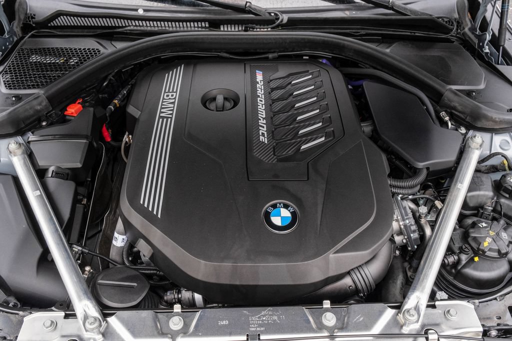 Used 2024 BMW M440i Convertible w/ Premium Package RWD image 32