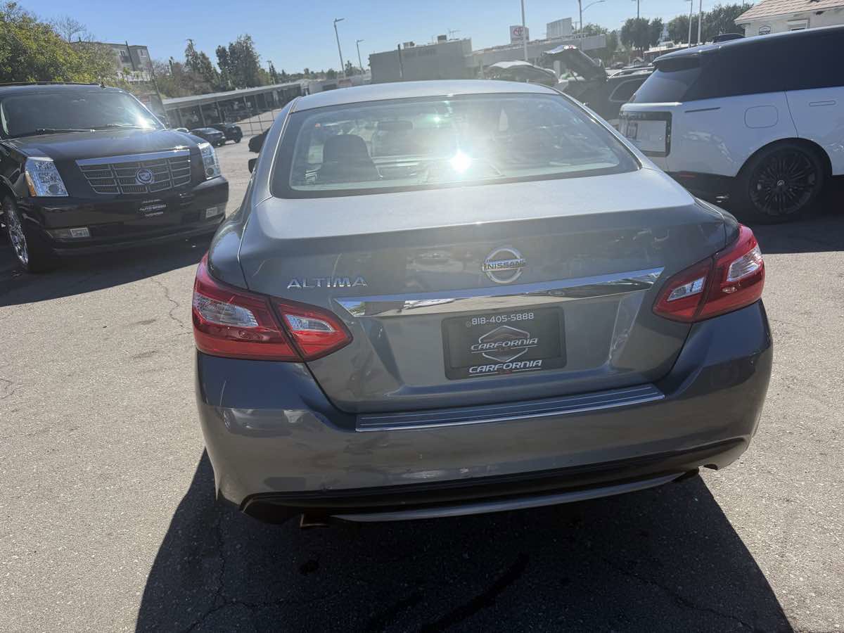 Used 2016 Nissan Altima 2.5 S w/ Power Driver Seat Package image 5