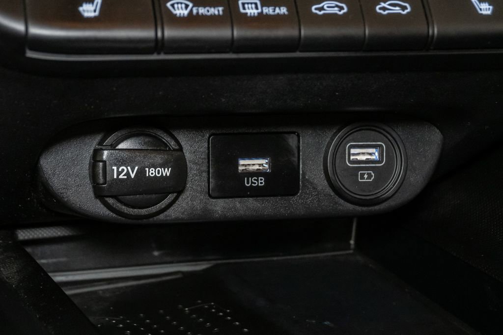 Used 2023 Hyundai Elantra Limited FWD image 25