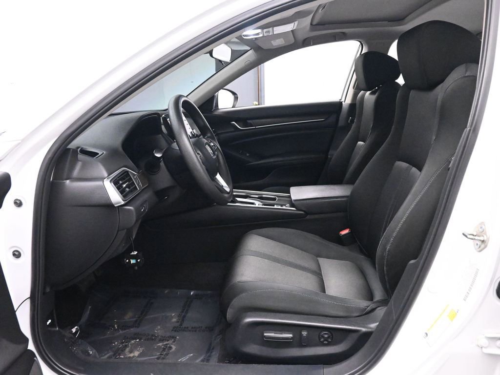 Used 2018 Honda Accord EX image 14