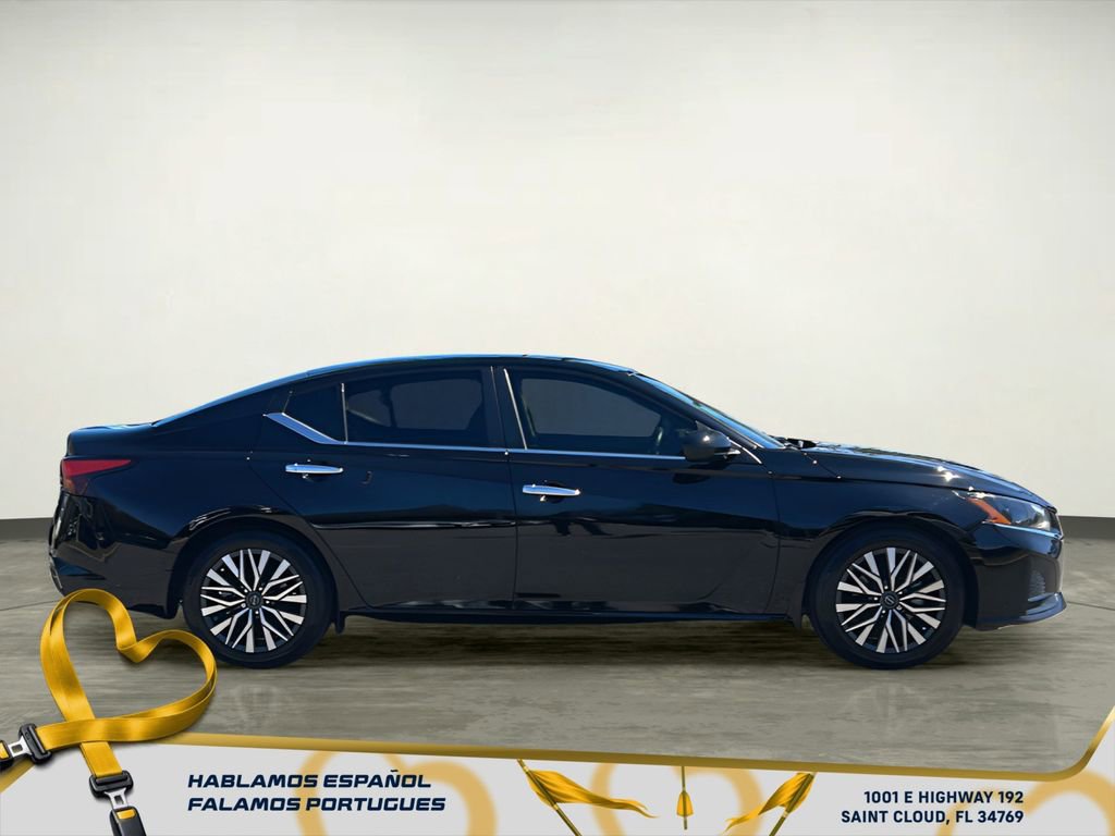 Used 2023 Nissan Altima 2.5 SV w/ SV Premium Package image 7