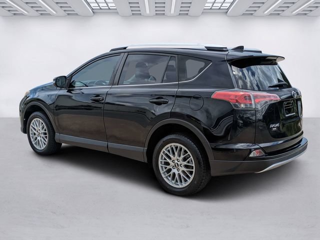 Used 2016 Toyota RAV4 XLE FWD image 6