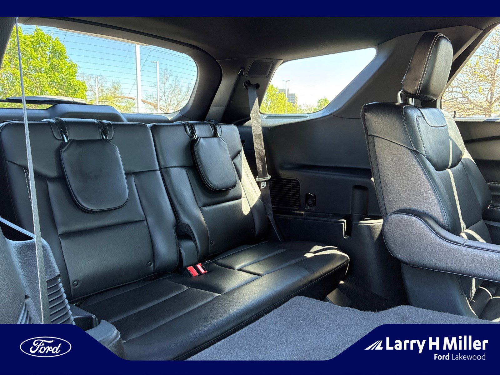 Used 2020 Ford Explorer ST w/ Premium Technology Package AWD/4WD image 18