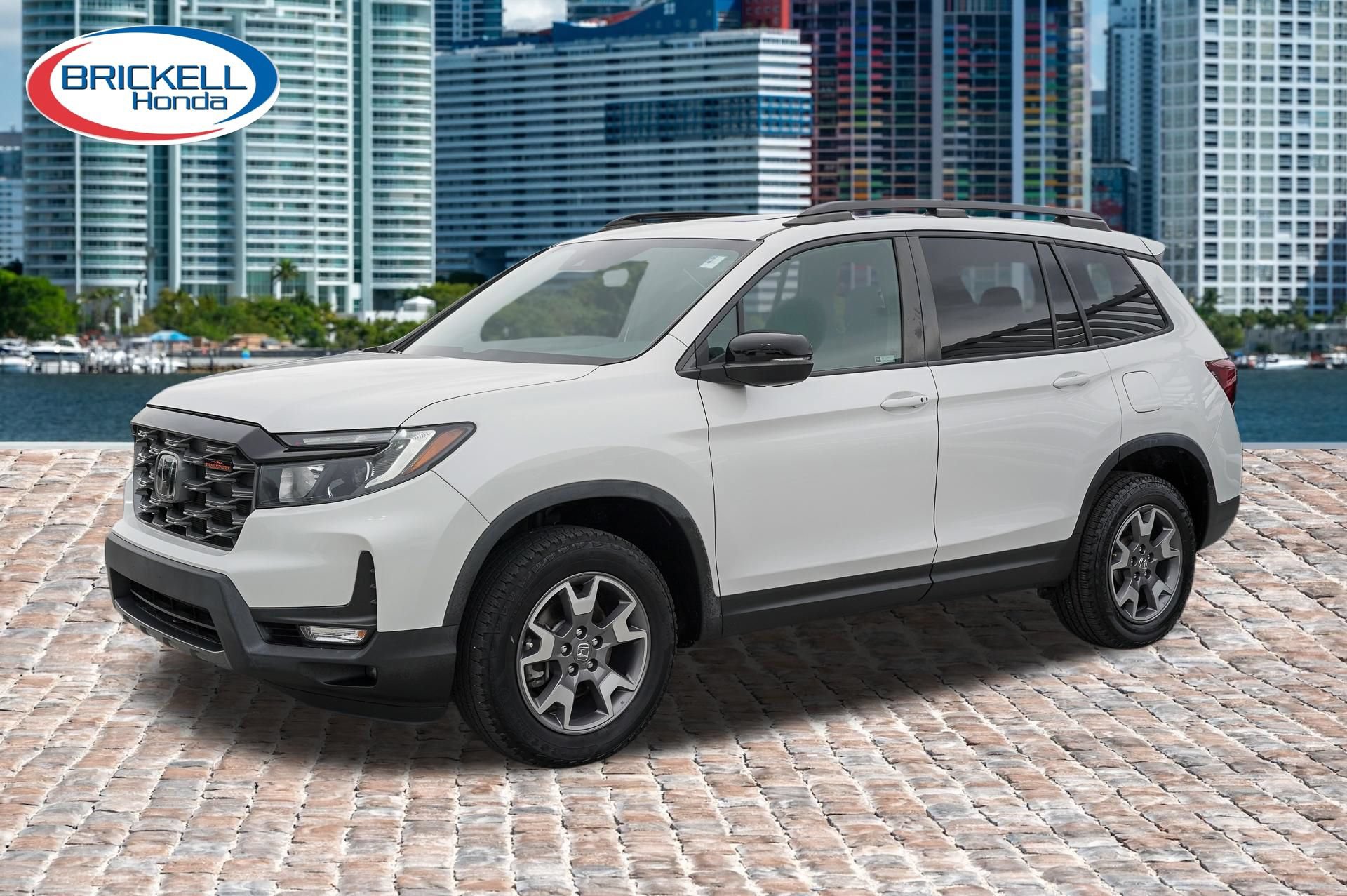 Used 2023 Honda Passport TrailSport image 3