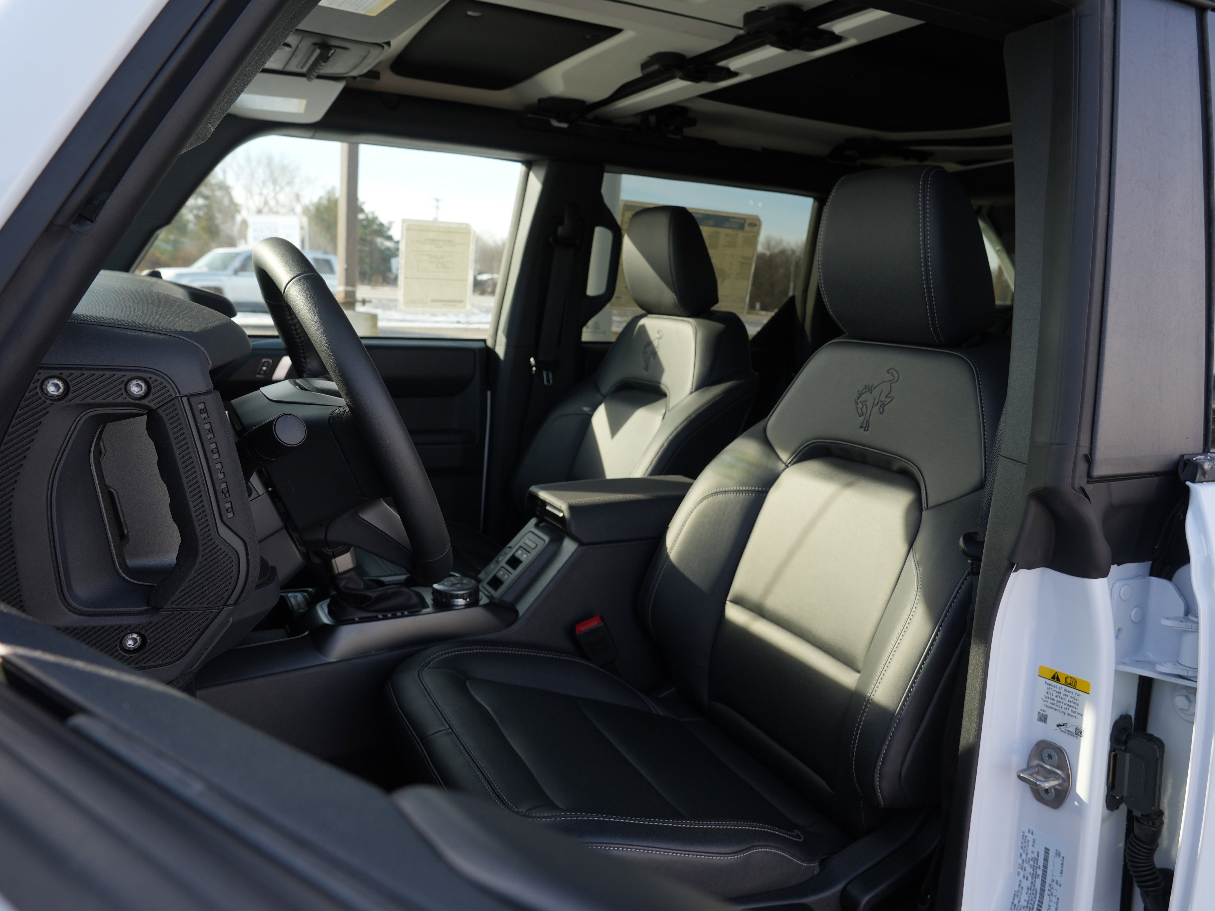 New 2025 Ford Bronco Badlands w/ Sasquatch Package AWD/4WD image 15