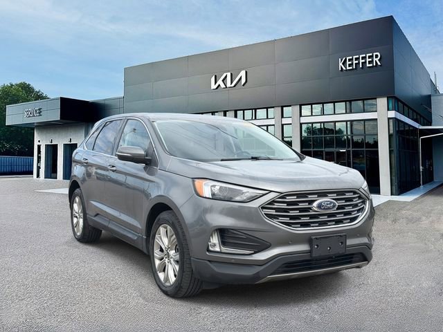Used 2023 Ford Edge Titanium AWD/4WD image 2