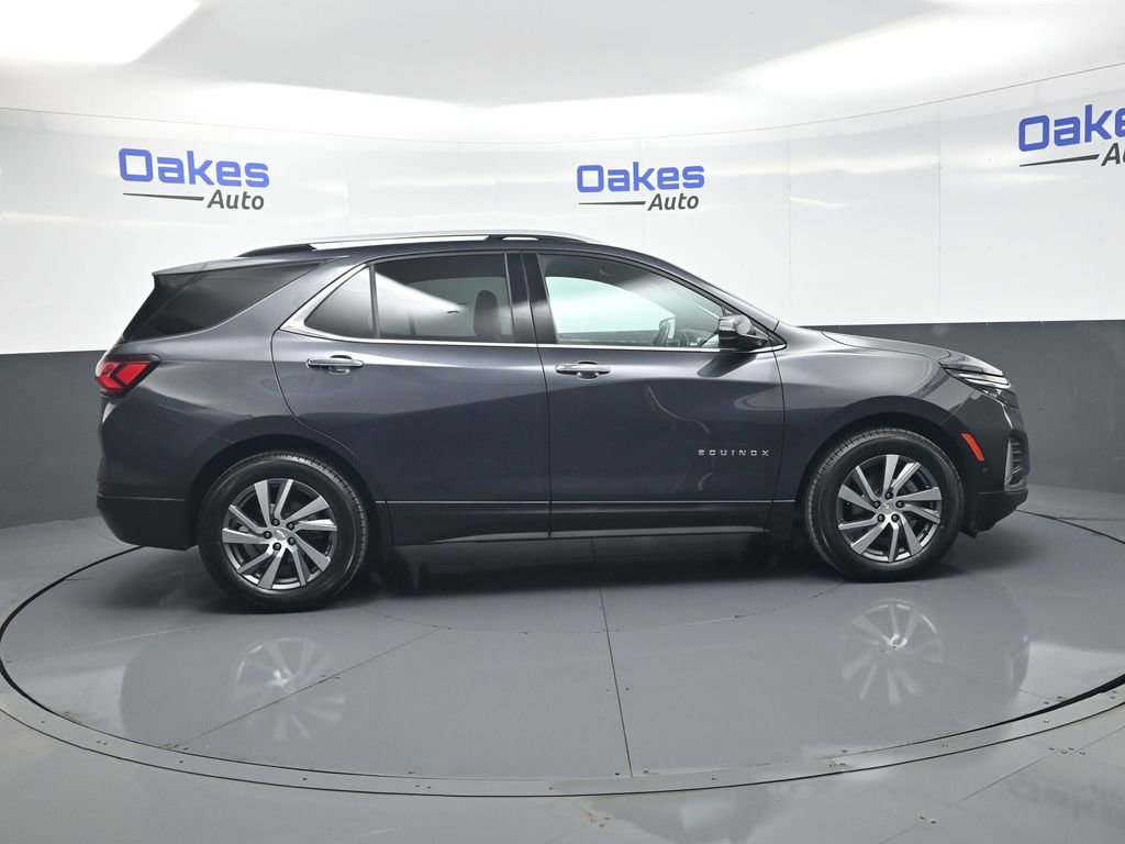 Used 2022 Chevrolet Equinox Premier FWD image 9