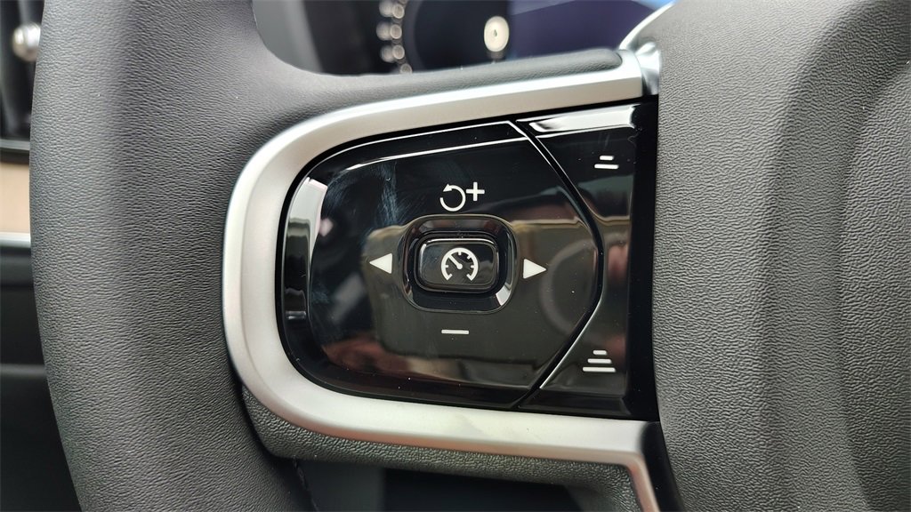 New 2026 Volvo XC60 T8 Plus w/ Protection Package Premier image 14