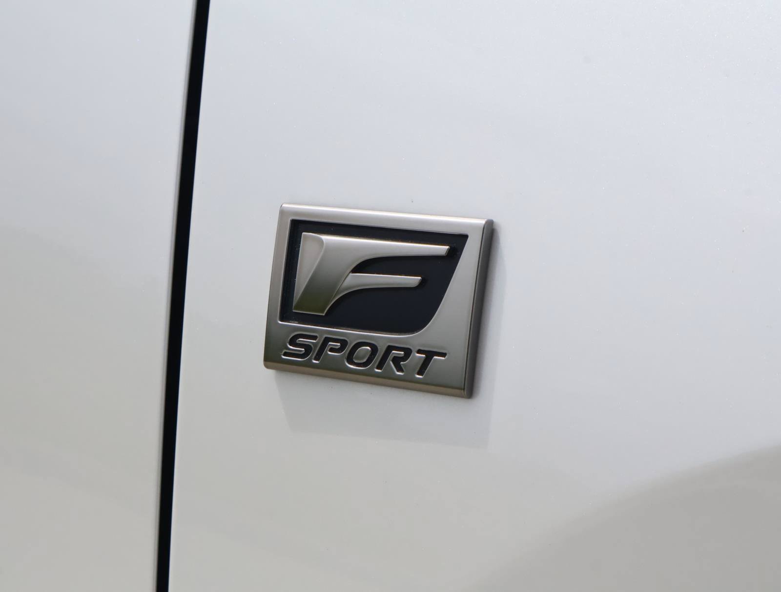Used 2024 Lexus TX 500h AWD w/ Technology Package image 8