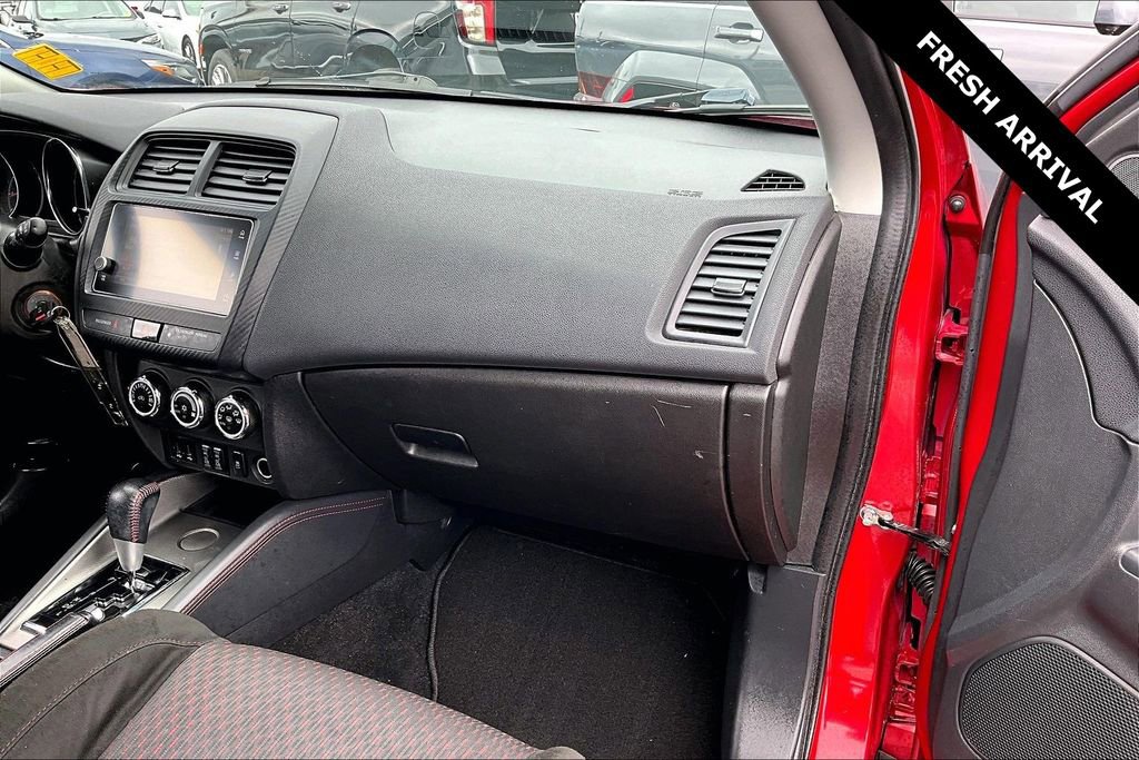 Used 2019 Mitsubishi Outlander Sport ES image 25