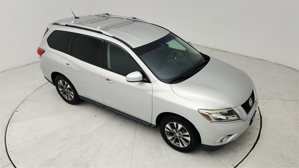 Used 2016 Nissan Pathfinder SV image 14