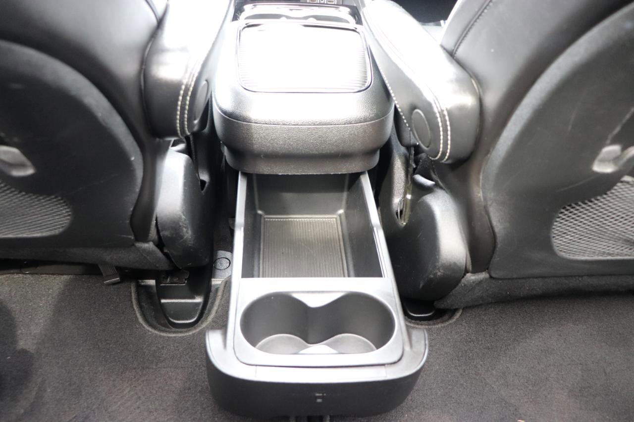 Used 2025 Chrysler Pacifica Limited image 25