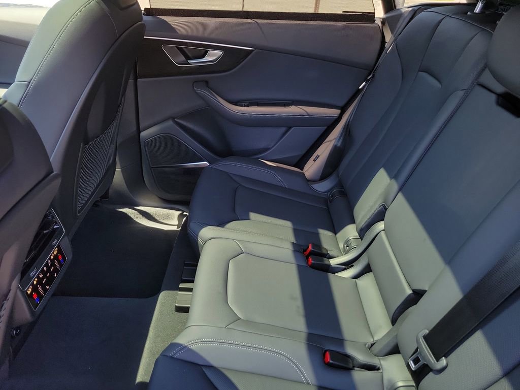 New 2026 Audi Q8 Premium Plus image 26