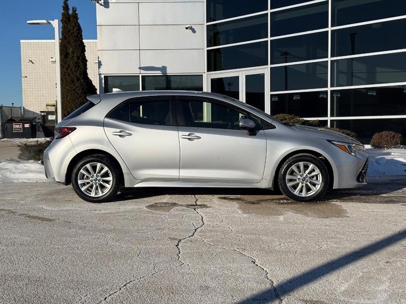 Used 2024 Toyota Corolla SE video 2