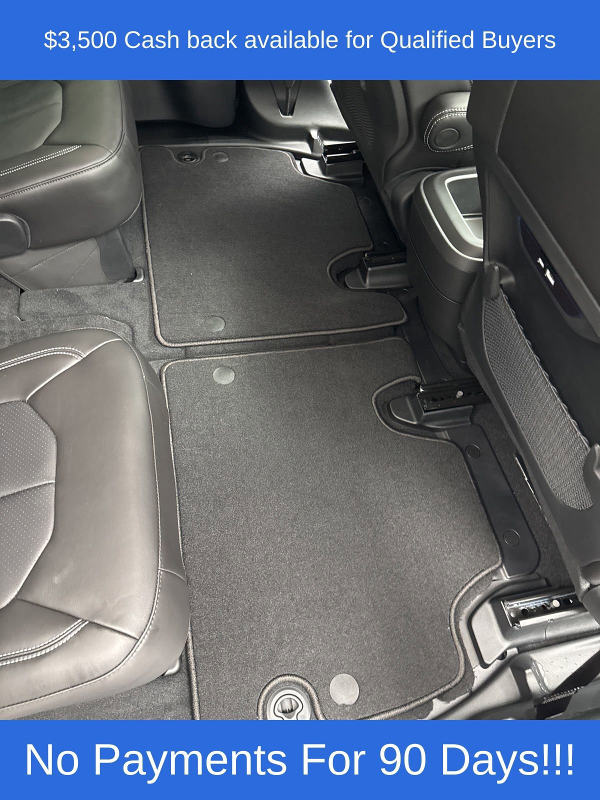 New 2026 Chrysler Pacifica Select w/ S Appearance Package image 32