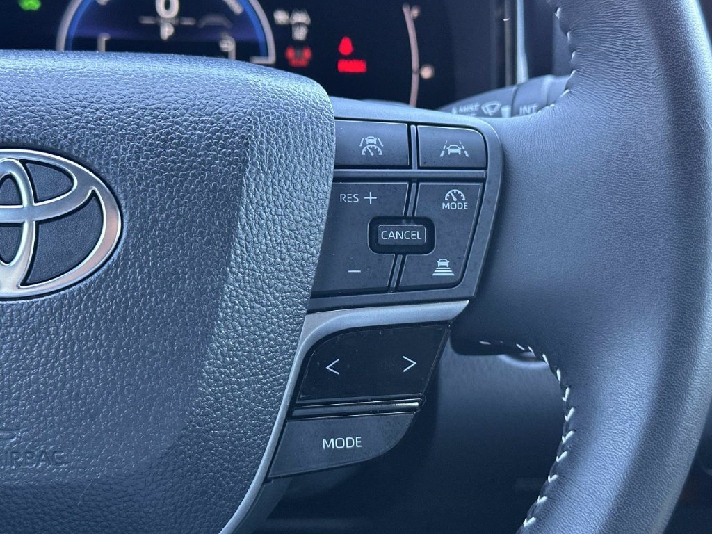 Used 2026 Toyota Camry SE FWD image 29