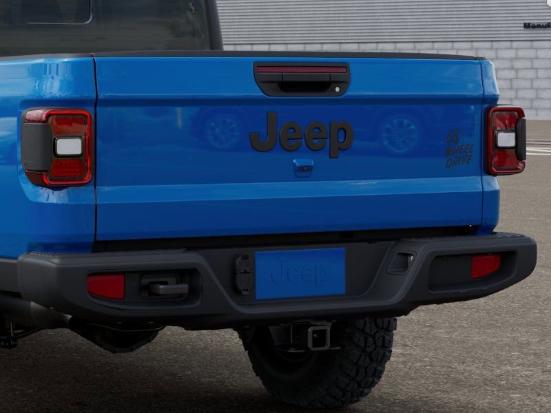 New 2025 Jeep Gladiator Sport AWD/4WD image 13