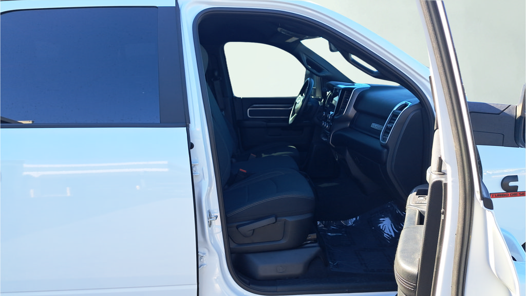 Used 2023 RAM 3500 Big Horn w/ Night Edition AWD/4WD image 16