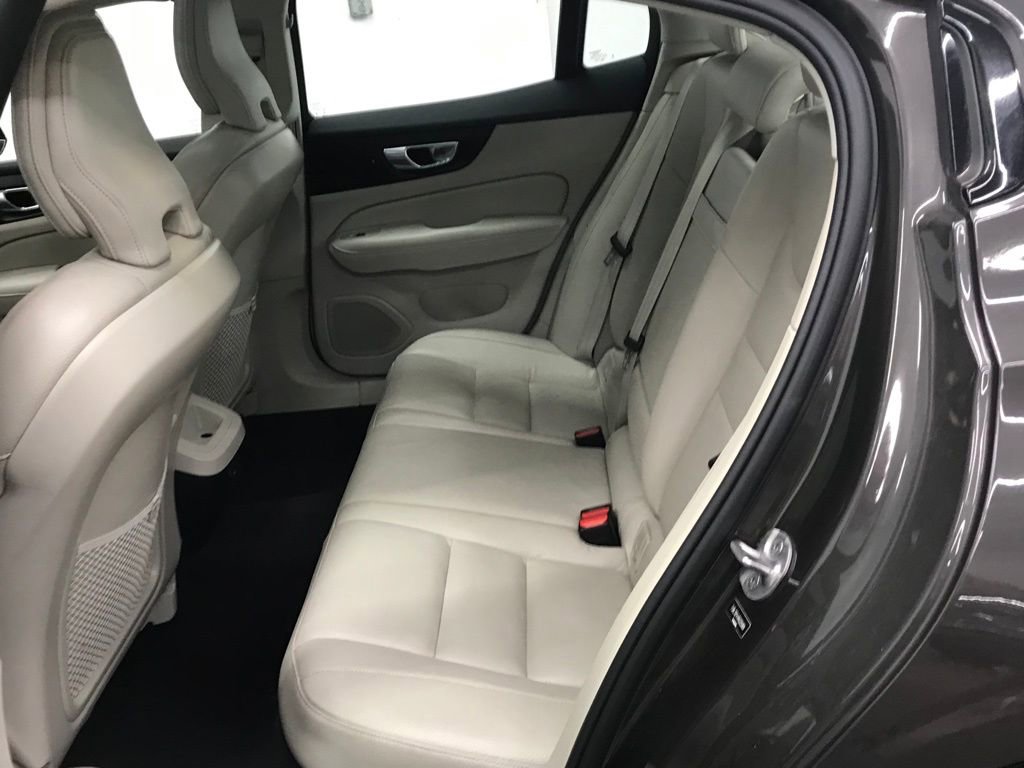 Used 2024 Volvo S60 B5 Core w/ Climate Package image 25