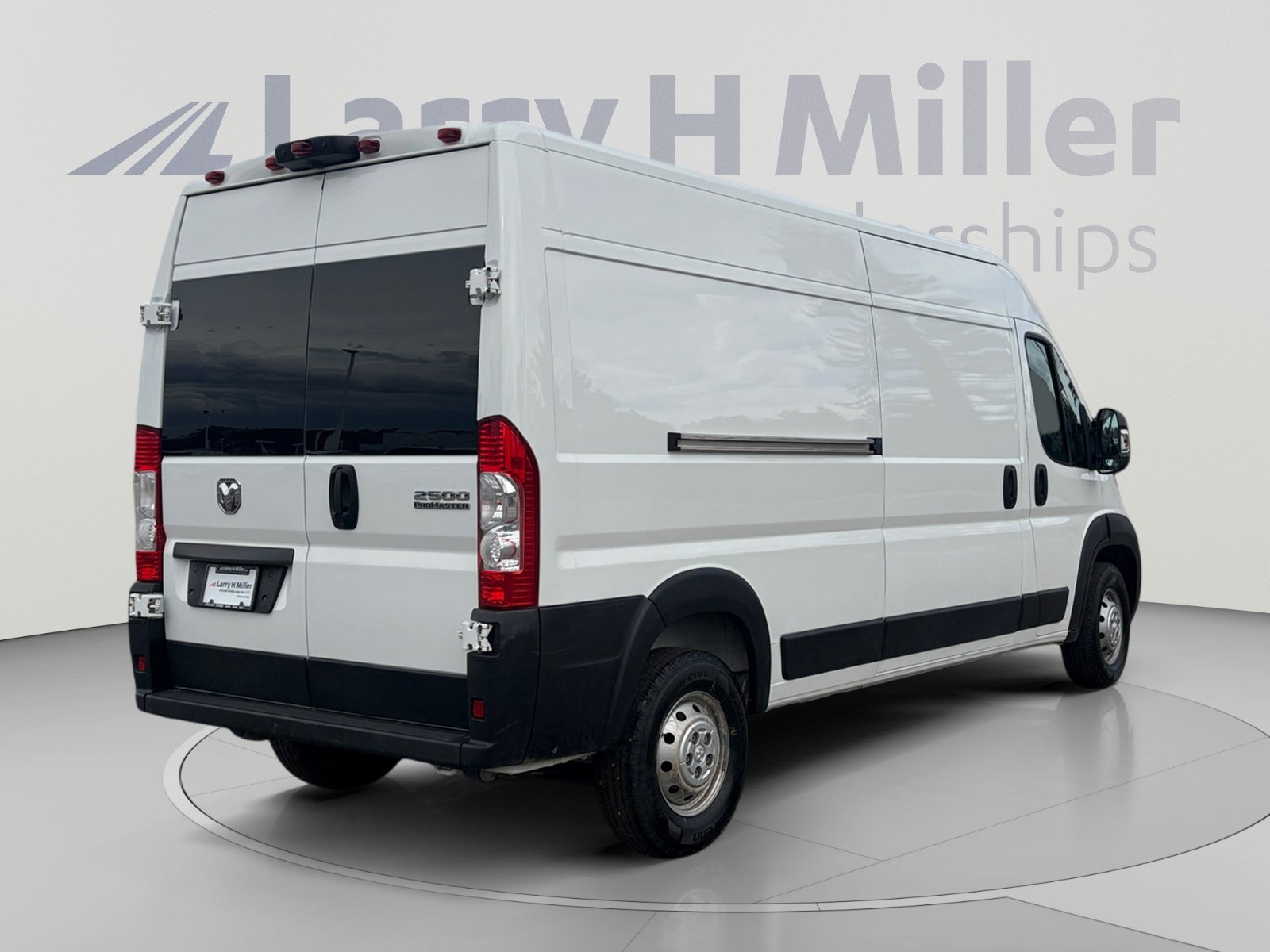 Used 2023 RAM ProMaster 2500 FWD image 6