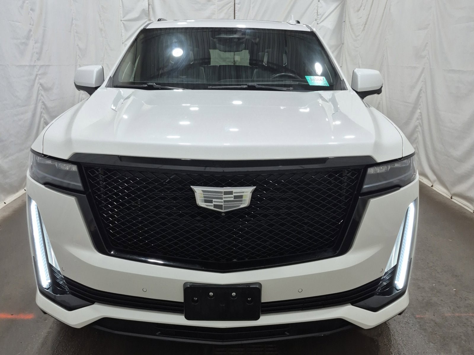 Used 2021 Cadillac Escalade Sport Platinum w/ Heavy-Duty Trailer Package AWD/4WD image 8