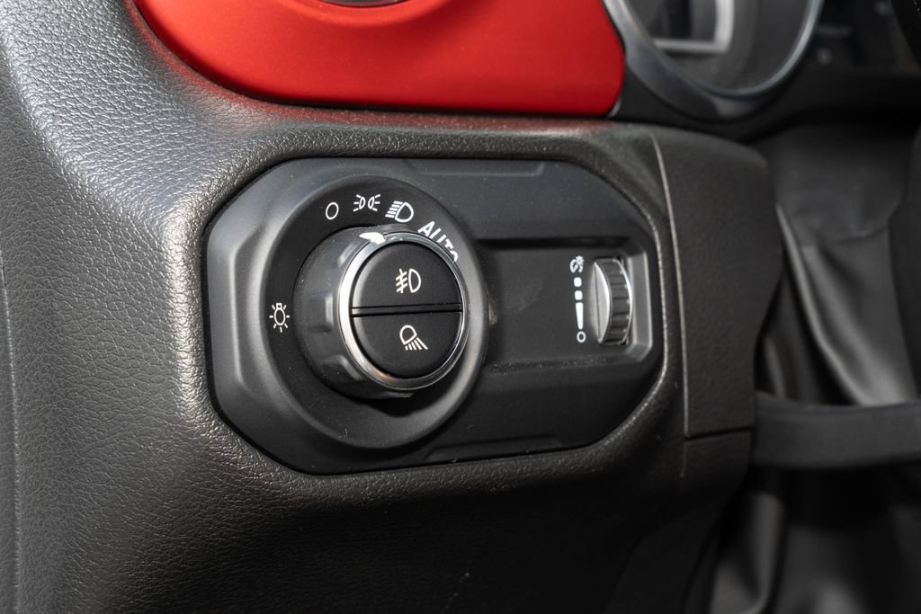 Used 2023 Jeep Gladiator Rubicon w/ Cold Weather Group AWD/4WD image 24