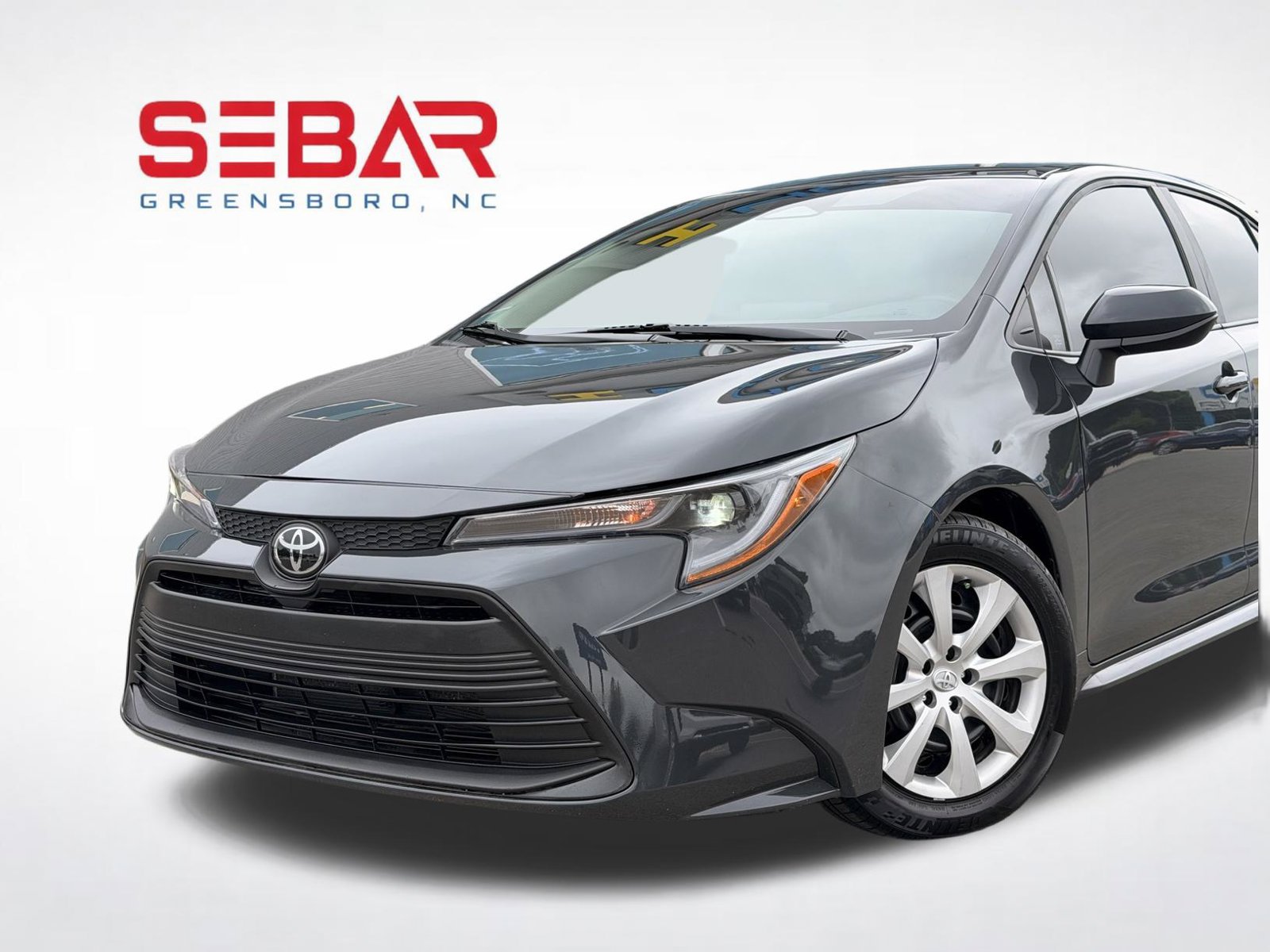 Used 2025 Toyota Corolla LE w/ Convenience Package FWD image 2