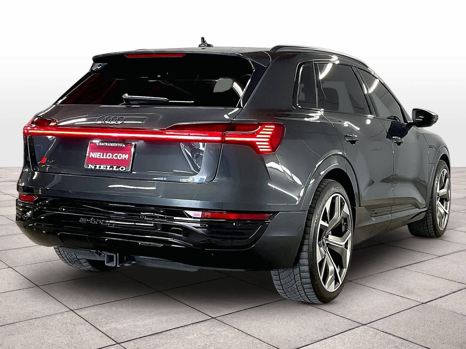 Used 2024 Audi Q8 e-tron Premium Plus w/ Premium Plus Package AWD/4WD image 13