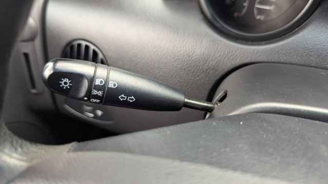 Used 2006 Chevrolet Aveo LS FWD image 26