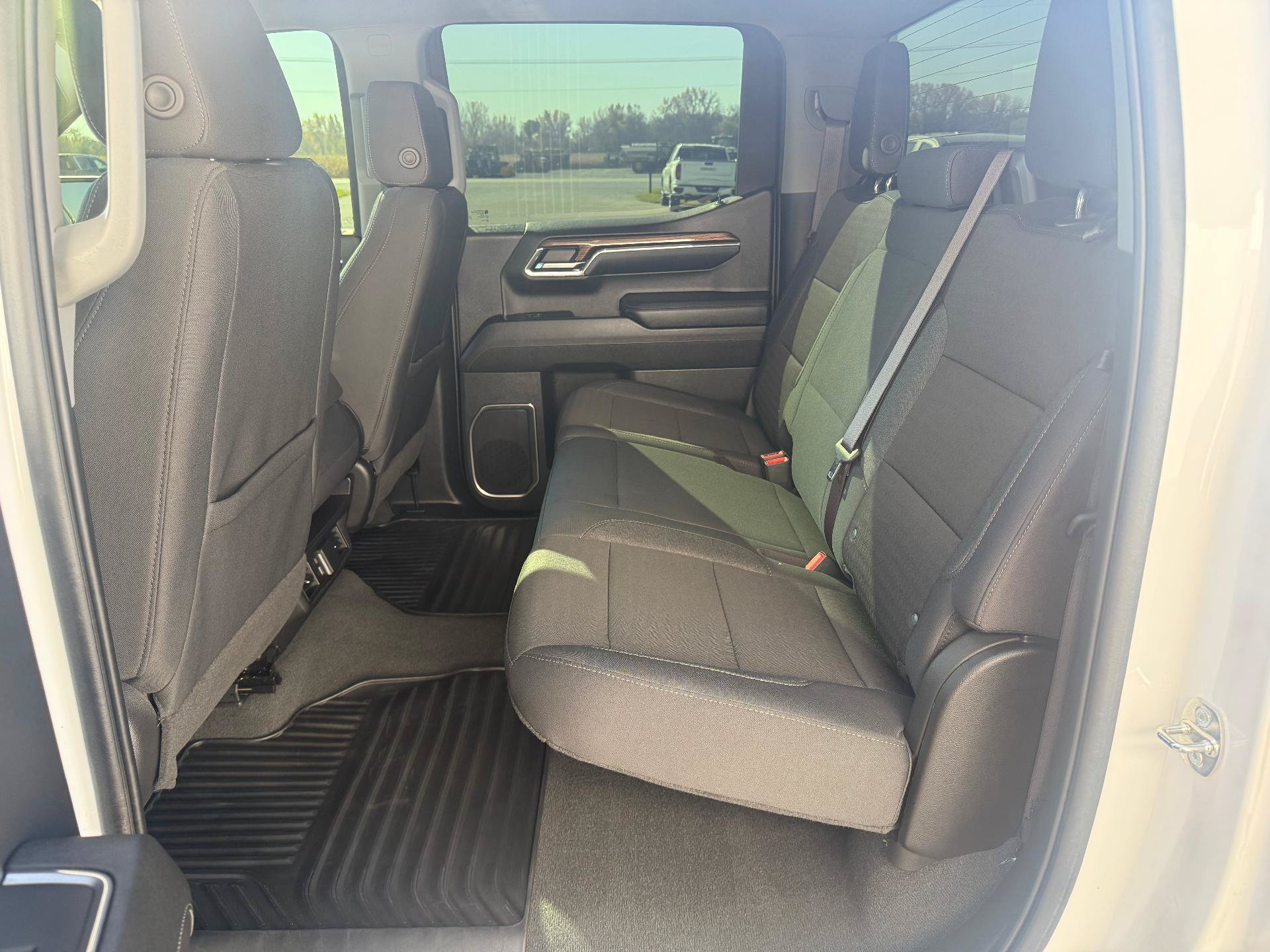 Used 2024 Chevrolet Silverado 1500 LT AWD/4WD image 20