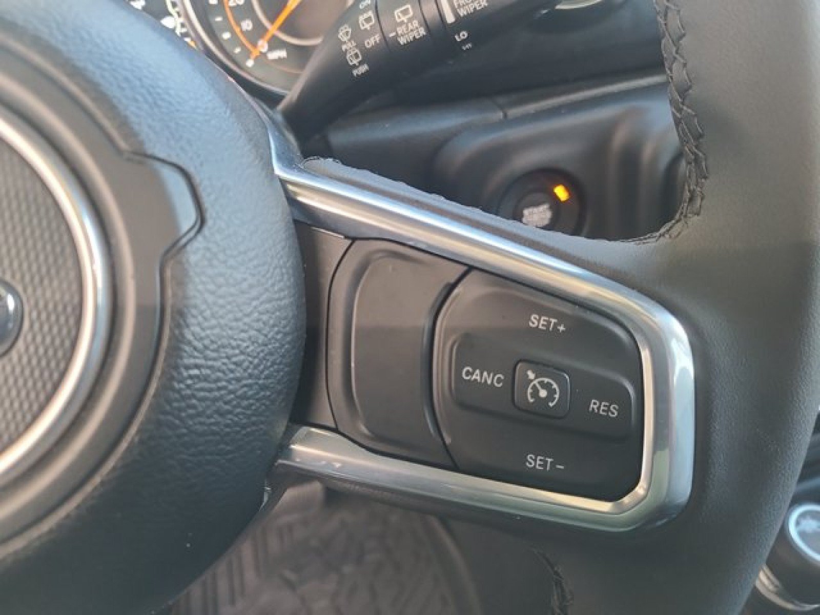 Used 2023 Jeep Wrangler Unlimited Sahara AWD/4WD image 26