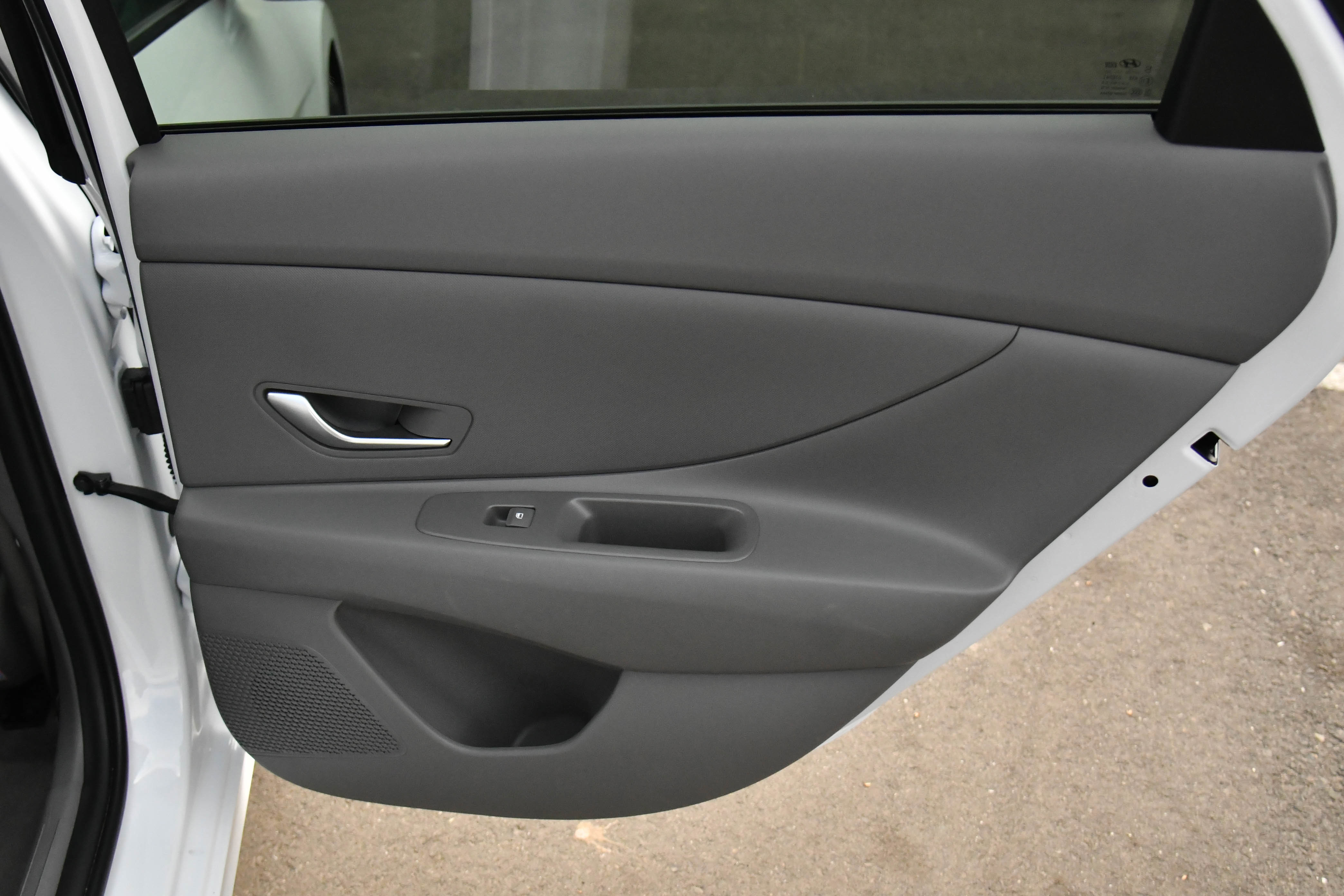 Used 2024 Hyundai Elantra SEL image 38