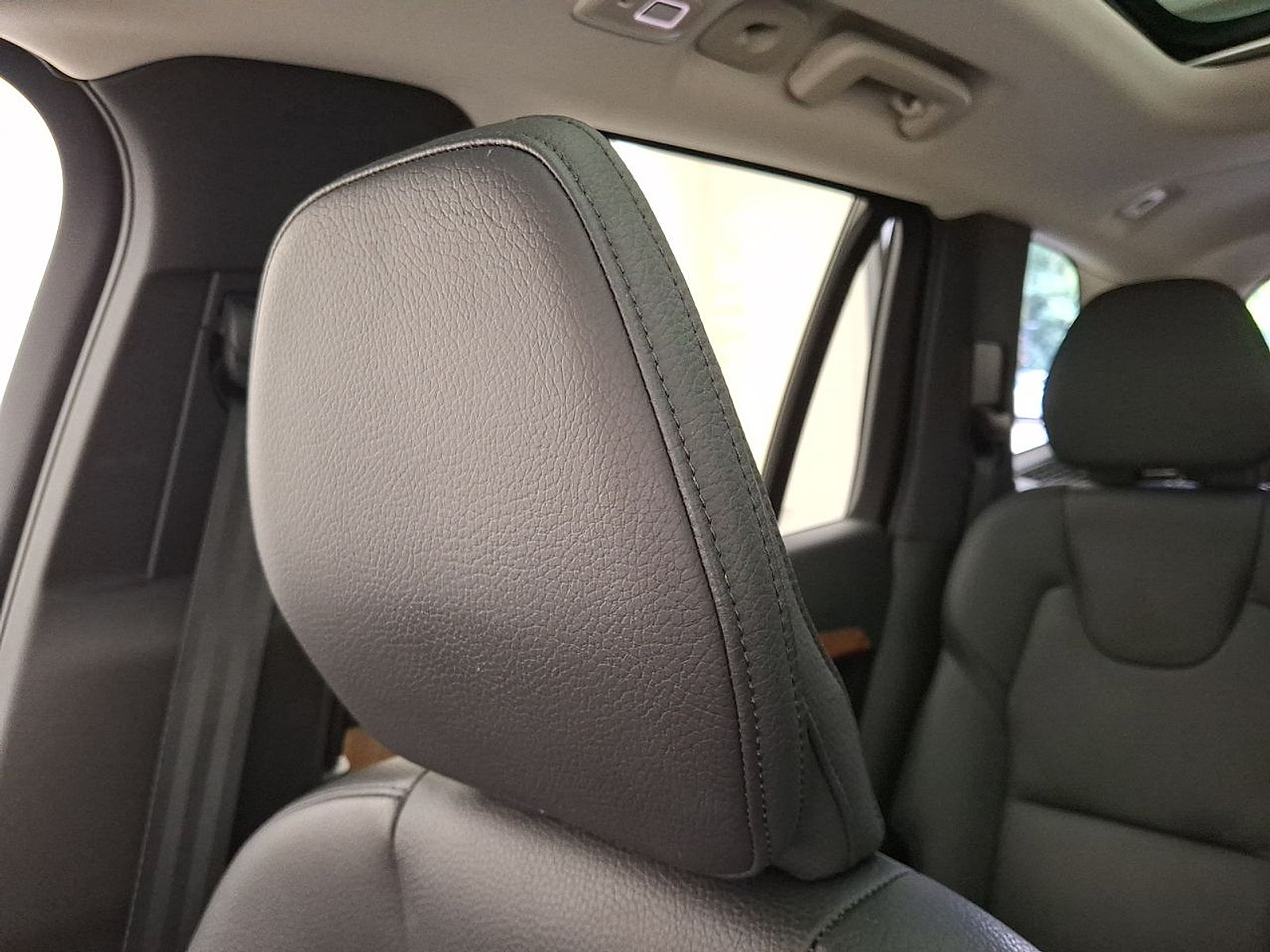 Used 2023 Volvo XC90 B6 Plus w/ Protection Package Premier AWD/4WD image 24