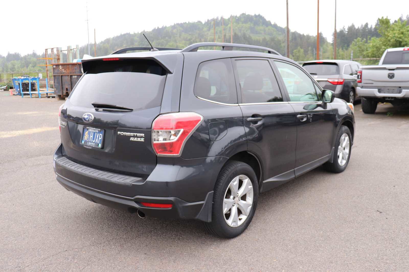 Used 2015 Subaru Forester 2.5i Limited AWD/4WD image 5