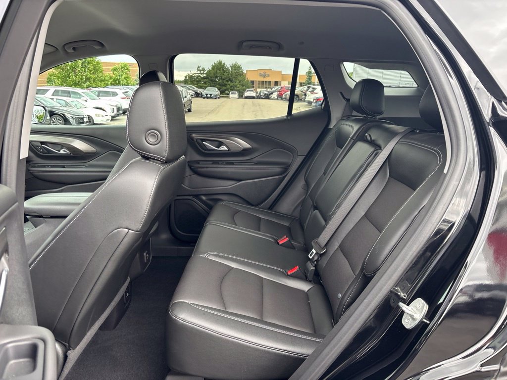 Used 2023 GMC Terrain SLT AWD/4WD image 12