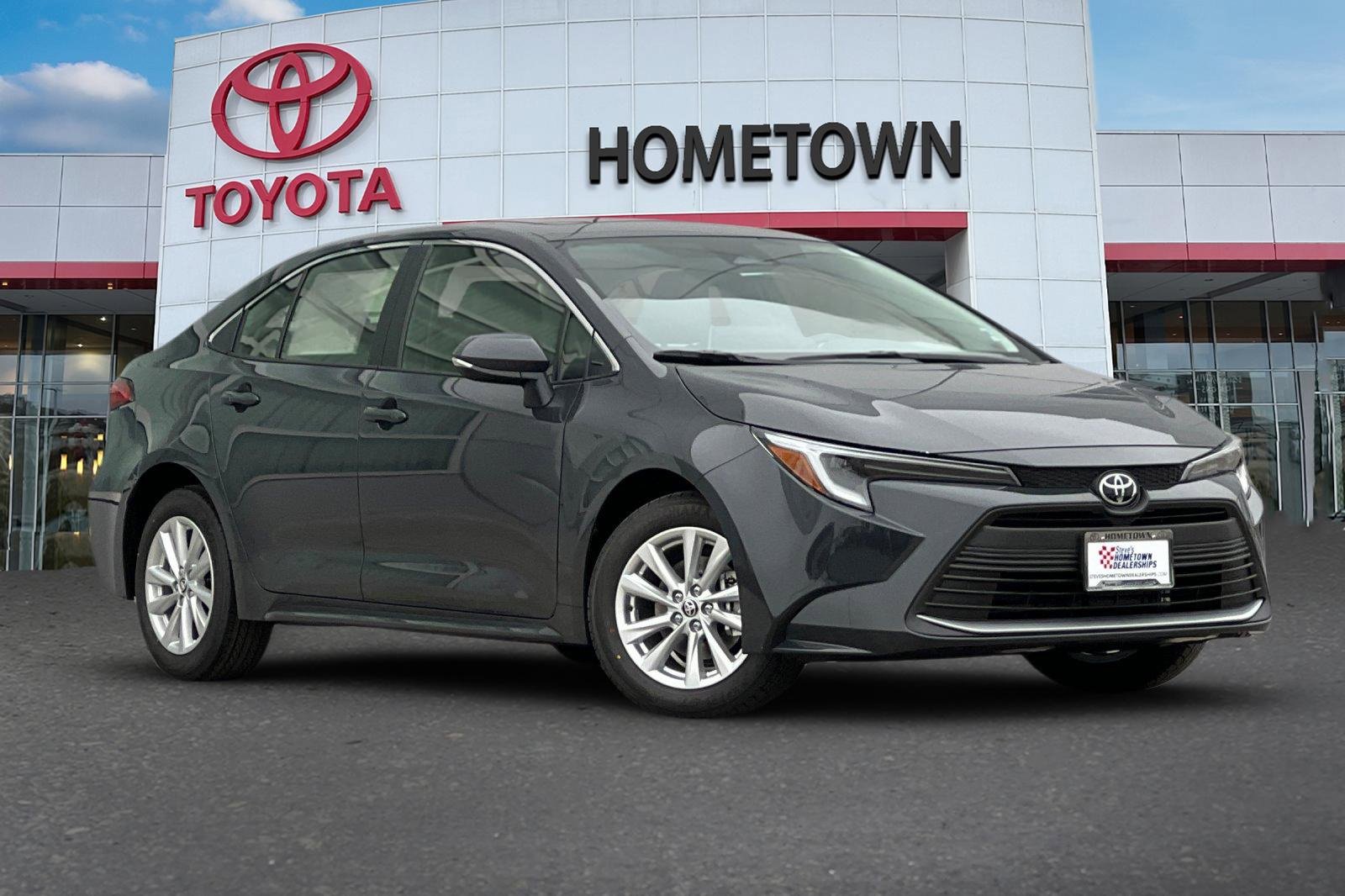 New 2026 Toyota Corolla XLE video 2