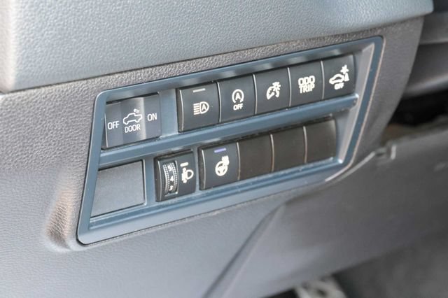 Used 2026 Toyota Tundra Limited w/ TRD Off-Road Package AWD/4WD image 13