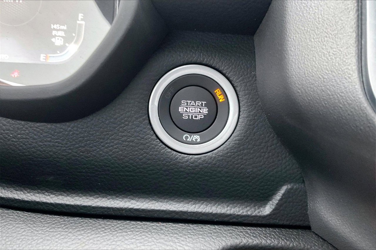 New 2026 RAM 1500 4x4 Crew Cab image 18