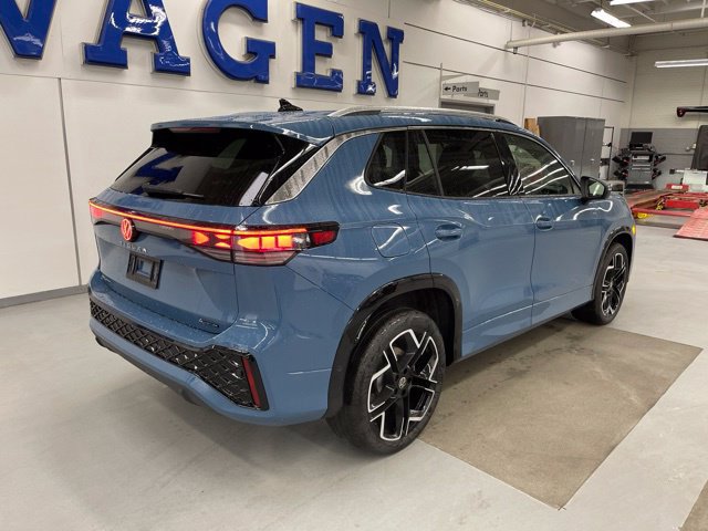 New 2026 Volkswagen Tiguan SEL R-Line AWD/4WD image 4