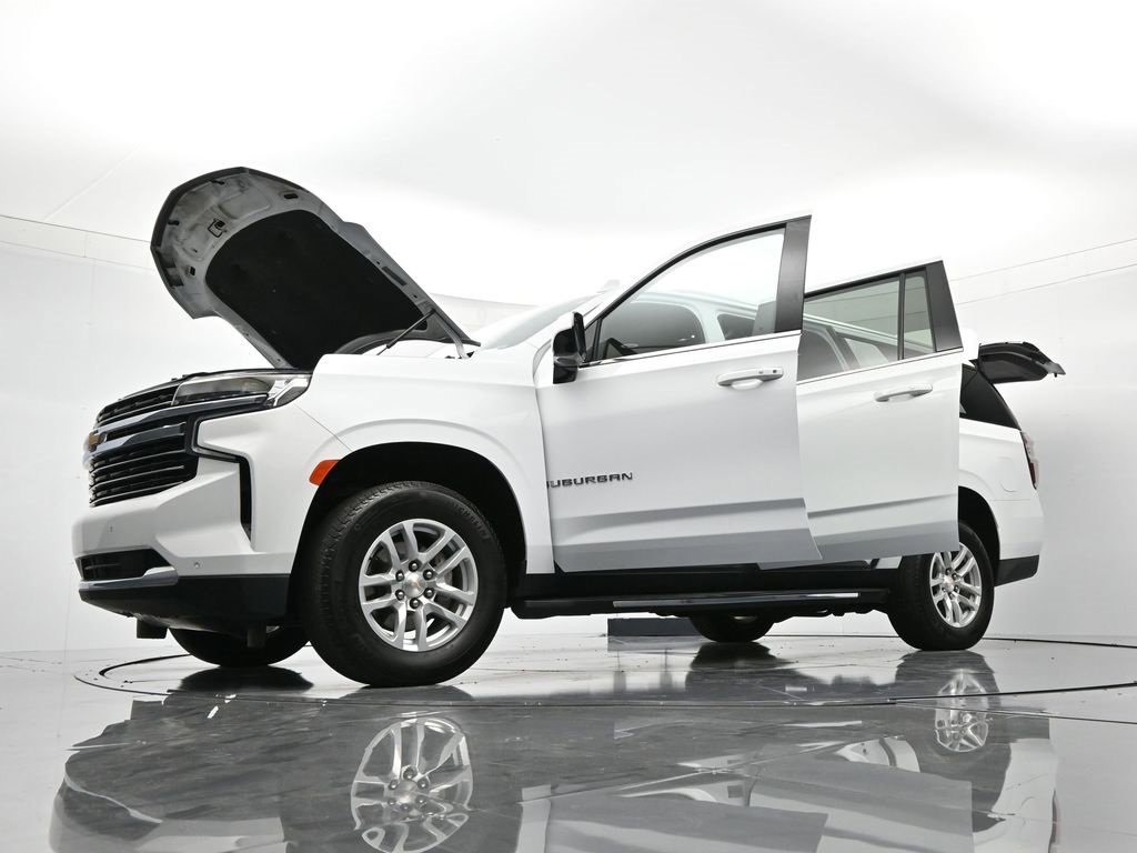 Used 2024 Chevrolet Suburban LT image 49